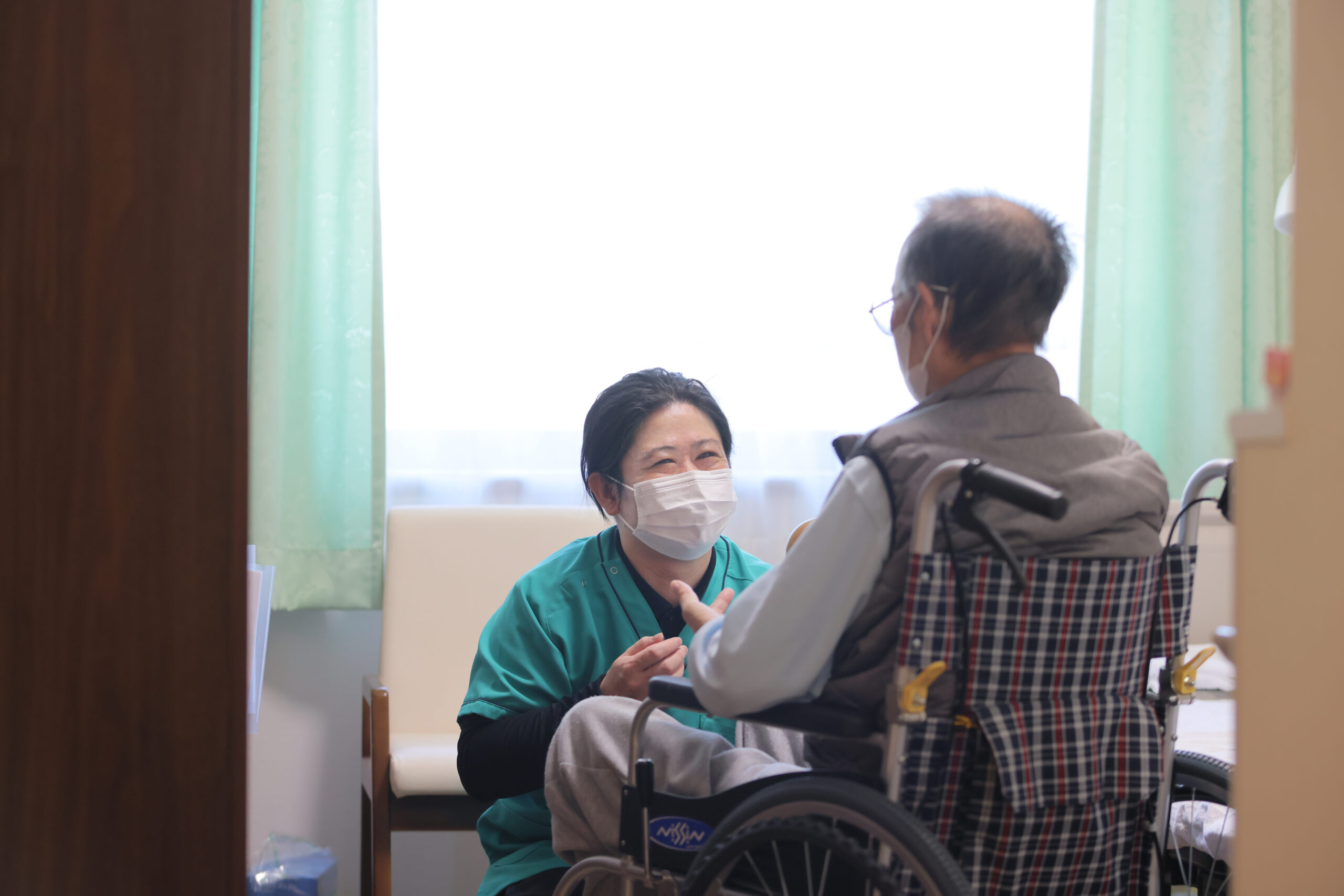 宮城県仙台市青葉区にある医療対応型ホーム・リヤンド-絆-仙台青葉で働く介護職員